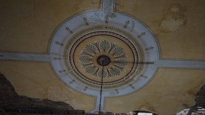 Καλαμάτα: Οροφογραφίες - έργα τέχνης σε διατηρητέο της Αριστομένους (βίντεο-φωτογραφίες)