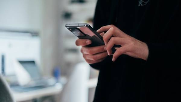 SMS phishing: SOS από την Εθνική Αρχή Κυβερνοασφάλειας - Τι να κάνετε για να μην πέσετε θύμα παραπλανητικών μηνυμάτων