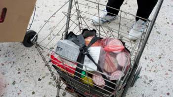 Διανομή επισιτιστικής βοήθειας σε πολύτεκνους