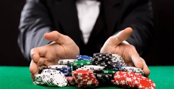 Πρόγραμμα τεχνητής νοημοσύνης κέρδισε 6 παίκες πόκερ και 290.000 δολάρια