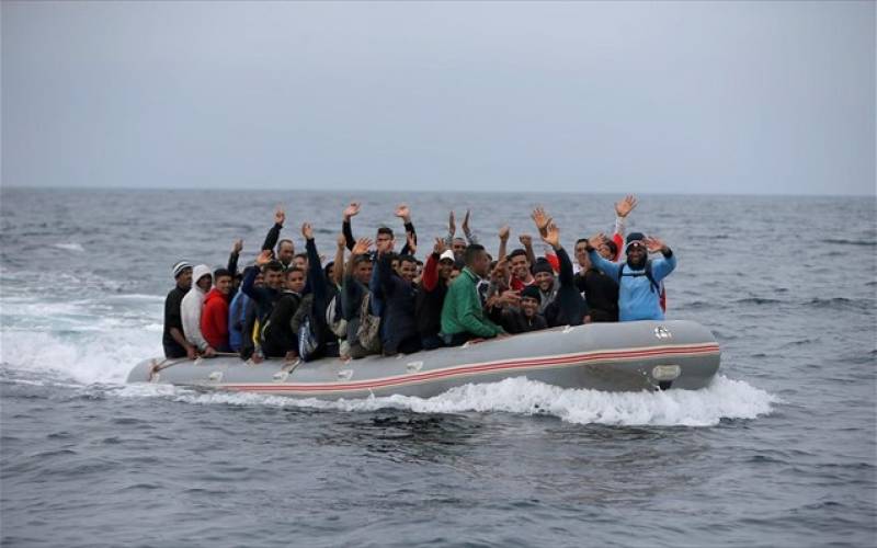 Ανοιχτά της Ιταλίας εντοπίστηκε η λέμβος με μετανάστες που αγνοούνταν νοτιοδυτικά των Οθωνών