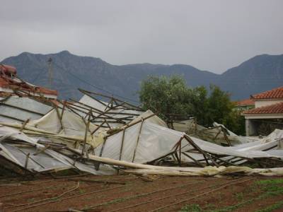 Ανεμοστρόβιλος χτύπησε τον Αγρίλη