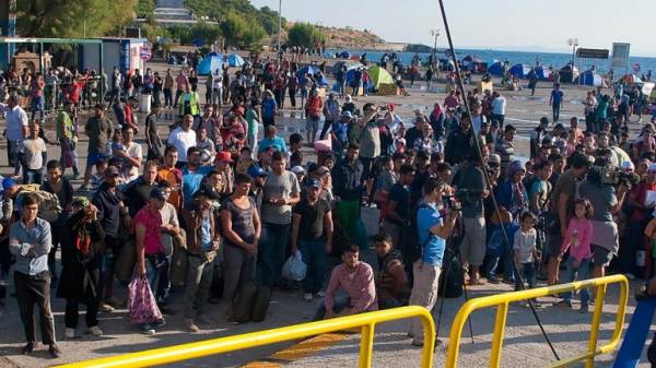 Το δημοτικό συμβούλιο Χίου απέρριψε τις κυβερνητικές προτάσεις για το προσφυγικό - μεταναστευτικό