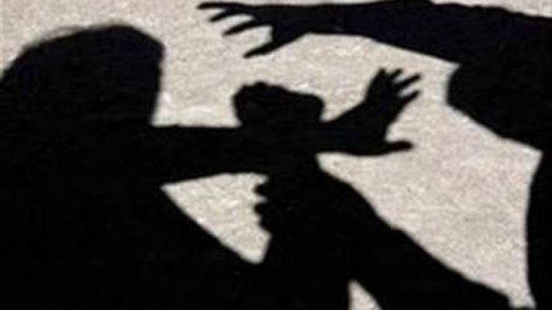 Λαμία: Δάσκαλος χτύπησε γονιό μέσα σε σχολείο, μπροστά σε μαθητές
