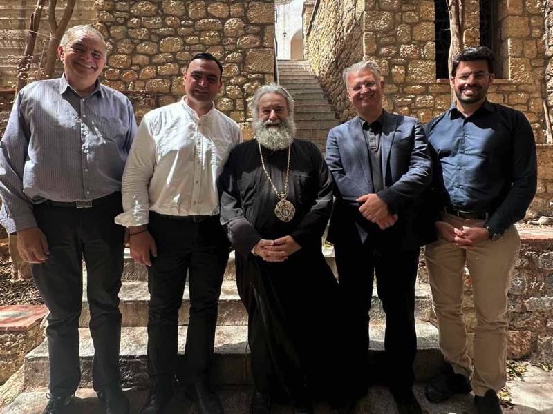 Επίσκεψη Πτωχού στον μητροπολίτη Μάνης