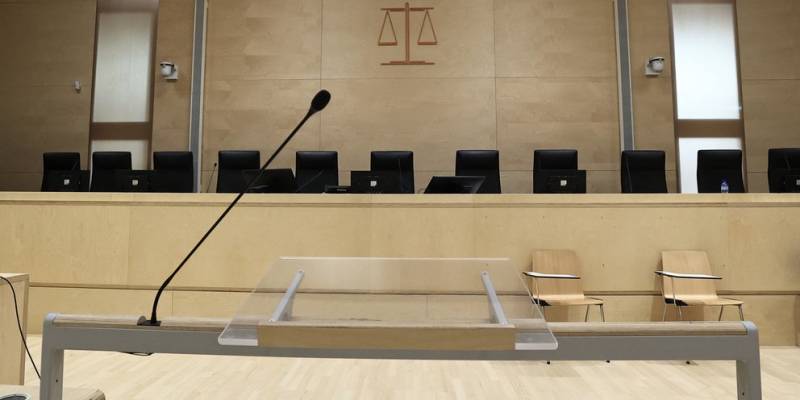 Γαλλία: Την επιβολή ποινής κάθειρξης 19 ετών ζήτησε ο εισαγγελέας στη δίκη του &quot;βιαστή του Tinder&quot;