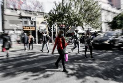 Κορονοϊός: «Μαύρο» ρεκόρ κρουσμάτων - Μάχη στις ΜΕΘ σε Βόρεια Ελλάδα