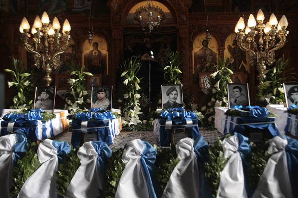Καλαμάτα: Οστά του συνταγματάρχη Σωτηρίου Σταύρου παραδόθηκαν στους συγγενείς του