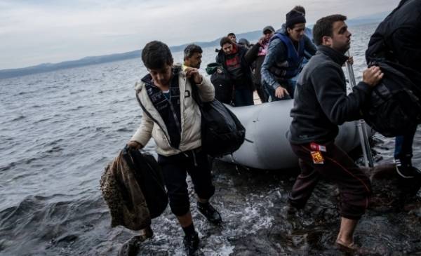 Συνεχώς αυξανόμενες οι ροές μεταναστών και προσφύγων