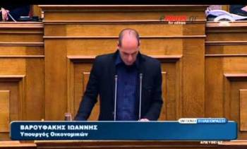 Βαρουφάκης: &quot;Στη διαπραγμάτευση θα θυμάμαι τον Καραμανλή, το ΚΚΕ και τον Παπανδρέου&quot; (βίντεο)