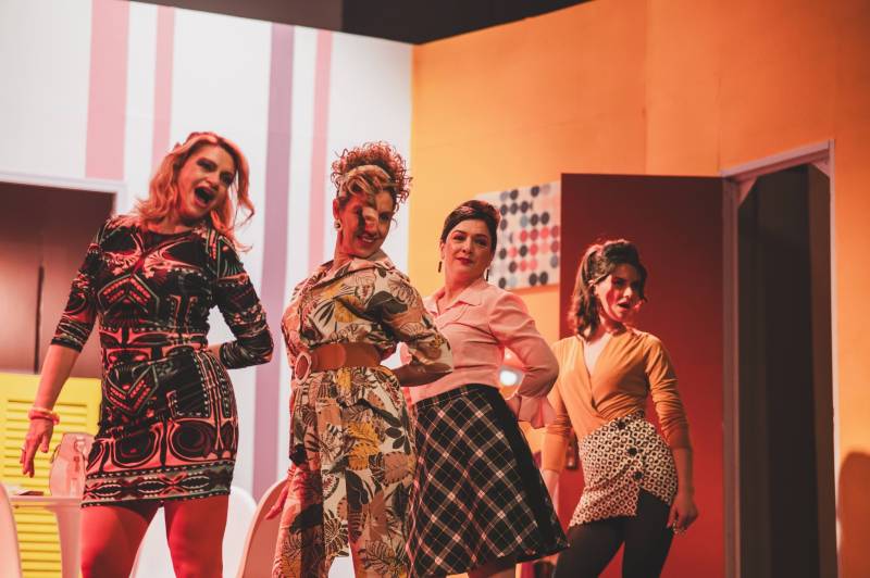 Τριφυλιακό Ερασιτεχνικό Θέατρο: Πρεμιέρα για το «Αταίριαστο ζευγάρι»