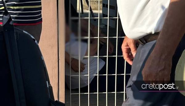 Κρήτη: Γυναίκα λιποθύμησε στην ουρά για ταυτότητα - Αρνήθηκε να την πάρει το ΕΚΑΒ για να μη χάσει τη θέση της