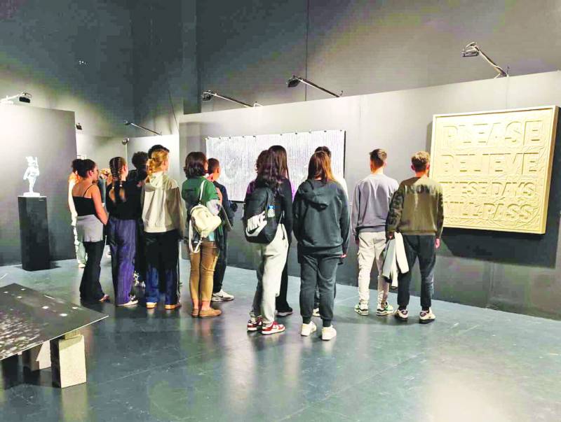 Συνεχίζεται η έκθεση «Black &amp; White» στο Μέγαρο Χορού Καλαμάτας