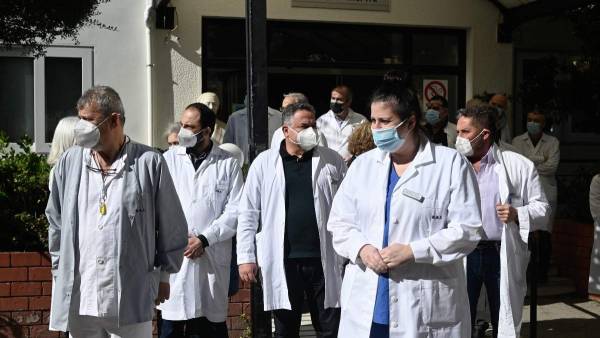Το ΣτΕ έκρινε αντισυνταγματικό το νέο ειδικό μισθολόγιο των ιατρών του ΕΣΥ