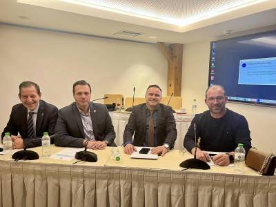 Επιστημονική Εταιρεία “Υγεία Εν Τη Ενώσει” από 4 Ιατρικούς Συλλόγους της Πελοποννήσου