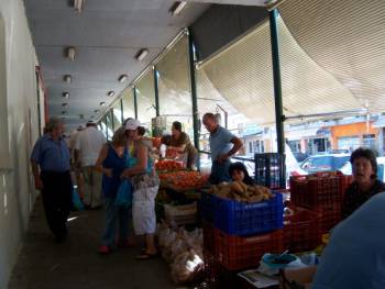 Λαϊκή, στάθμευση και περιφερειακός