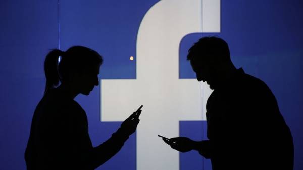 Υπηρεσία γνωριμιών ανακοίνωσε ότι θα παράσχει το Facebook στους χρήστες του