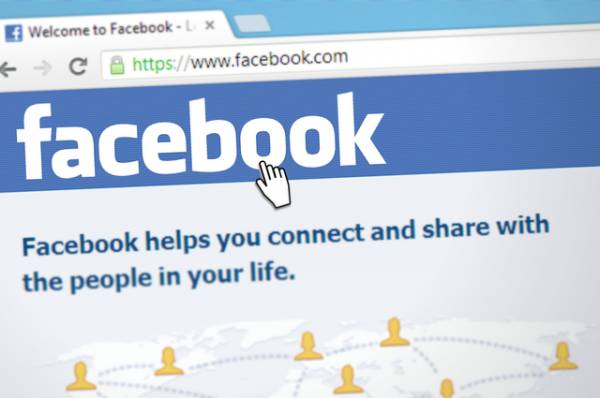 Εκατοντάδες εκατομμύρια κωδικοί χρηστών του Facebook αποθηκεύτηκαν χωρίς κρυπογράφηση