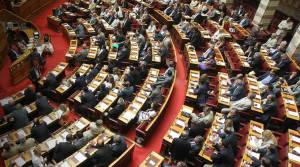 Βουλή: Υπερψηφίστηκε το νομοσχέδιο για τη «μικρή ΔΕΗ»
