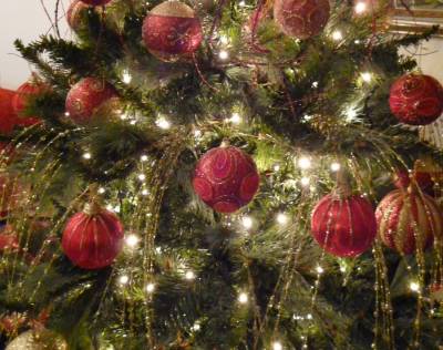 Στόλισμα δέντρων στην Κυπαρισσία