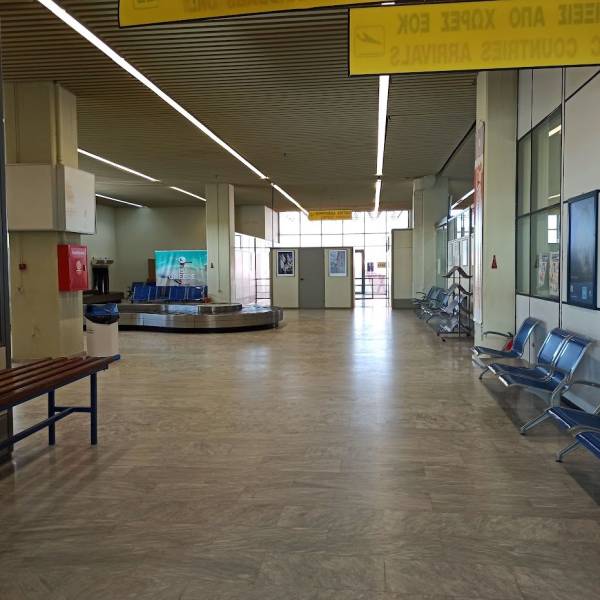 Πύλη της Πελοποννήσου ή τοπικός αερολιμένας;