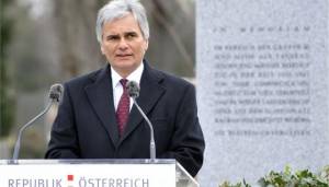 Κριτική κατά της τρόικας στην Ελλάδα από τον αυστριακό καγκελάριο Βέρνερ Φάιμαν