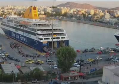 Πληρότητες 100% και αυξημένη κίνηση στο λιμάνι Πειραιά