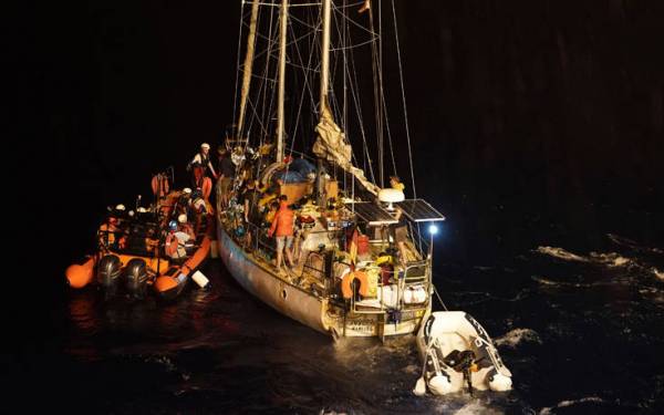 Λιβύη: Δύο πλοία ΜΚΟ διέσωσαν 300 μετανάστες μέσα σε ένα 48ωρο