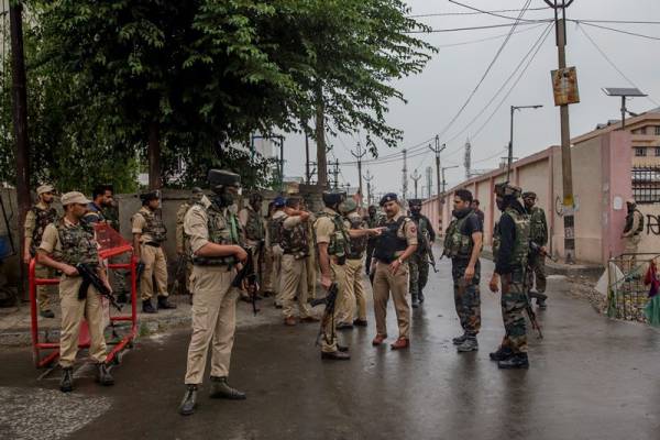 Ινδία: Άμαχοι σκοτώθηκαν από κατά λάθος πυρά μελών των δυνάμεων ασφαλείας