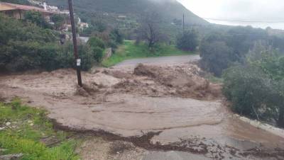 Σοβαρά προβλήματα στην Τριφυλία από την κακοκαιρία - Εκλεισε η εθνική οδός Καλό Νερό - Κυπαρισσία (βίντεο-φωτογραφίες)