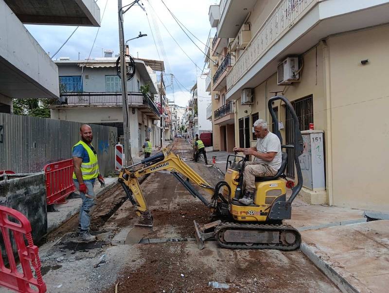 Προχωρά το έργο των οπτικών ινών της ΔΕΗ
