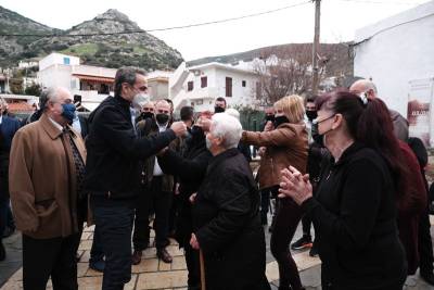 Μητσοτάκης: &quot;Οριζόντιος για όλους όσους το επιθυμούν ο εμβολιασμός στα μικρά και ακριτικά νησιά&quot; (βίντεο)
