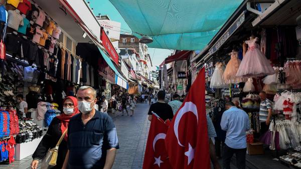 Τουρκία: Πάνω από 7.800 κρούσματα κορονοϊού, 197 θάνατοι σε ένα 24ωρο