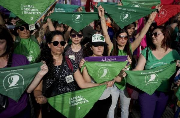 Διαδηλώσεις εναντίον της βίας κατά των γυναικών στην Αργεντινή