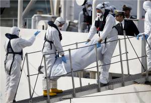 Μαρτυρία-σοκ για την τραγωδία στη Μεσόγειο: Ημασταν 950 στο καράβι (βίντεο)