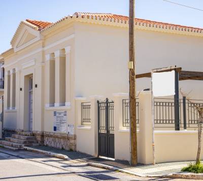 Εγκαινιάζεται το σχολικό κτήριο “Συγγρού” στη Μεθώνη