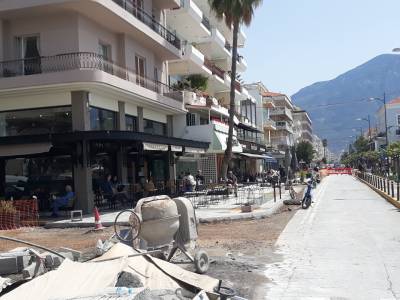 Ο αντιδήμαρχος Ανδ. Καραγιάννης για τα έργα στην Καλαμάτα: &quot;Θα σταματήσει το καλοκαίρι η ανάπλαση της Ναυαρίνου&quot; (βίντεο)
