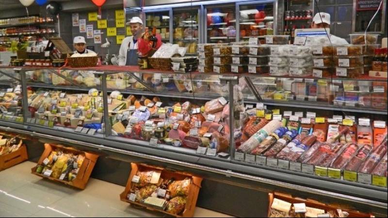 ΙΕΛΚΑ: Αύξηση της απασχόλησης 3,5% στο λιανεμπόριο τροφίμων το 2021