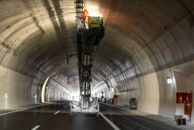 Η Ολυμπία Οδός επιτυγχάνει πλήρη εκσυγχρονισμό του φωτισμού (βίντεο-φωτογραφίες)