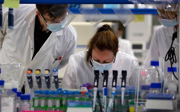 Kορονοϊός: Το ιικό φορτίο των τεστ αποτελεί χρήσιμο δείκτη για την πορεία του ιού στον πληθυσμό
