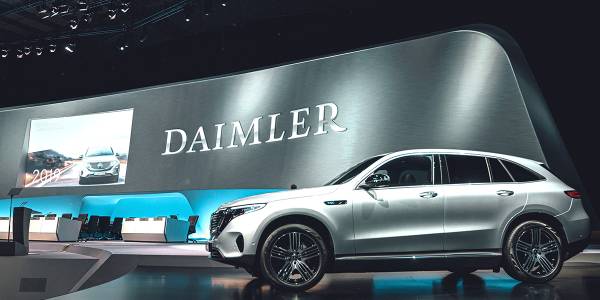 Πρόστιμο 870 εκατ. ευρώ στην Daimler για παραποίηση εκπομπών ρύπων