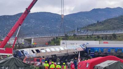 Μεσσηνία: Κηδεύτηκε στην Αμφιθέα ένα από τα 57 θύματα του σιδηροδρομικού δυστυχήματος