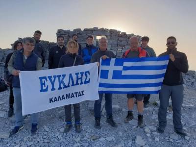 Νυχτερινή ανάβαση στον Προφήτη Ηλία με τον Ευκλή Καλαμάτας (βίντεο)