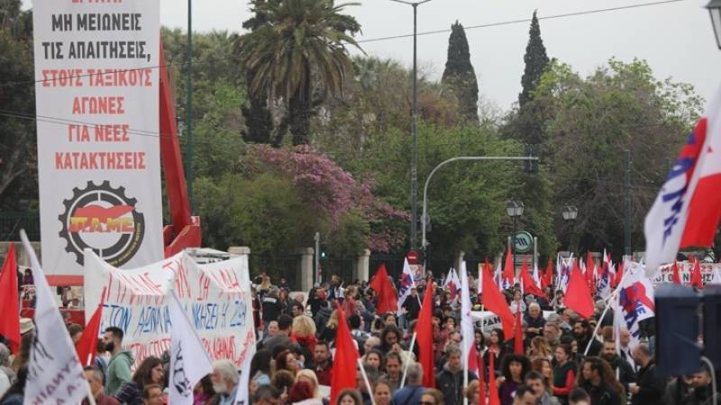 Μεγάλες απεργιακές συγκεντρώσεις στην Αθήνα και σε όλη τη χώρα για την Πρωτομαγιά