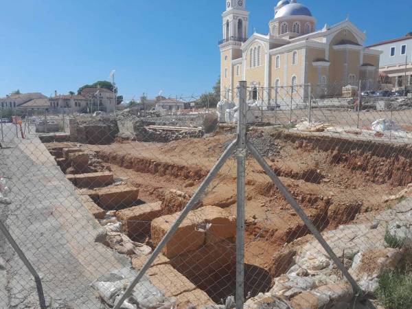 Η προϊσταμένη της Εφορείας Αρχαιοτήτων Μεσσηνίας Ευ. Μηλίτση για την πλατεία Υπαπαντής: Γραφειοκρατικά ζητήματα μπλοκάρουν την ανασκαφή