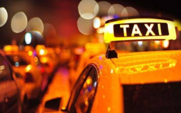 Εξάρθρωση συμμορίας που λήστευε οδηγούς ταξί στην Αγία Βαρβάρα
