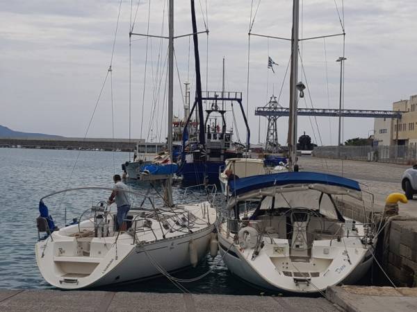 Δημοπρατούνται κατασχεμένα σκάφη, που ρημάζουν σε λιμάνια της Μεσσηνίας