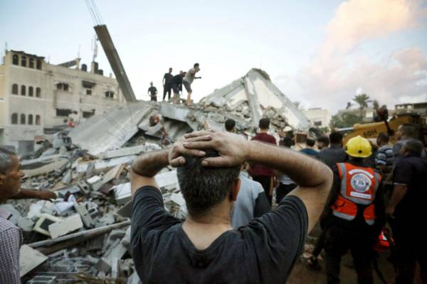 Γάζα: Σφοδρή κλιμάκωση του πολέμου – Ισραηλινό σφυροκόπημα σε βορρά και νότο (βίντεο)