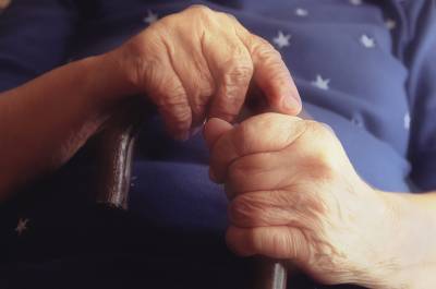 Τα παιδιά του Συλλόγου «Ακρίτα» στο Παπαδοπούλειο Γηροκομείο