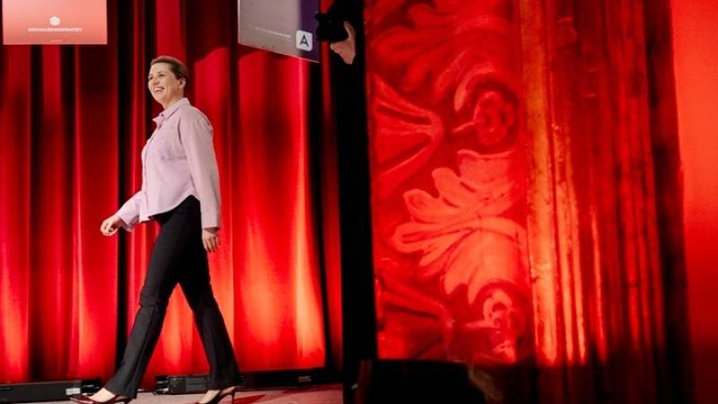 Βουλευτικές εκλογές στη Δανία - Προς 3η θητεία η πρωθυπουργός Μέτε Φρέντερικσεν